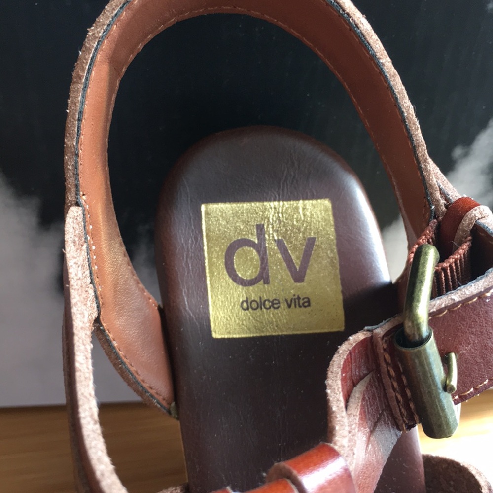 Dolce Vita Brown Wedge Sandal  Size 6-1/2 - Picture 7 of 7